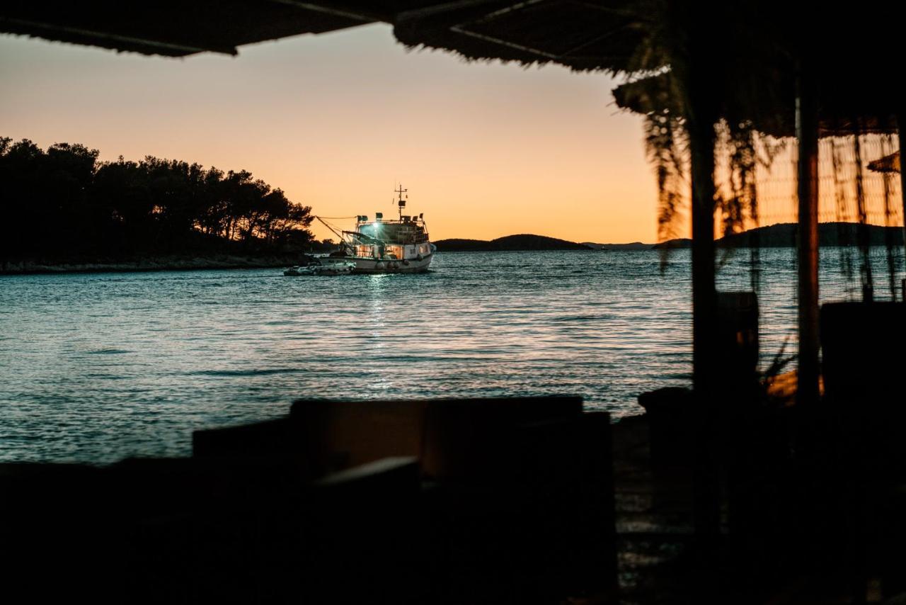Captain'S Lodge Tribalj Eksteriør bilde